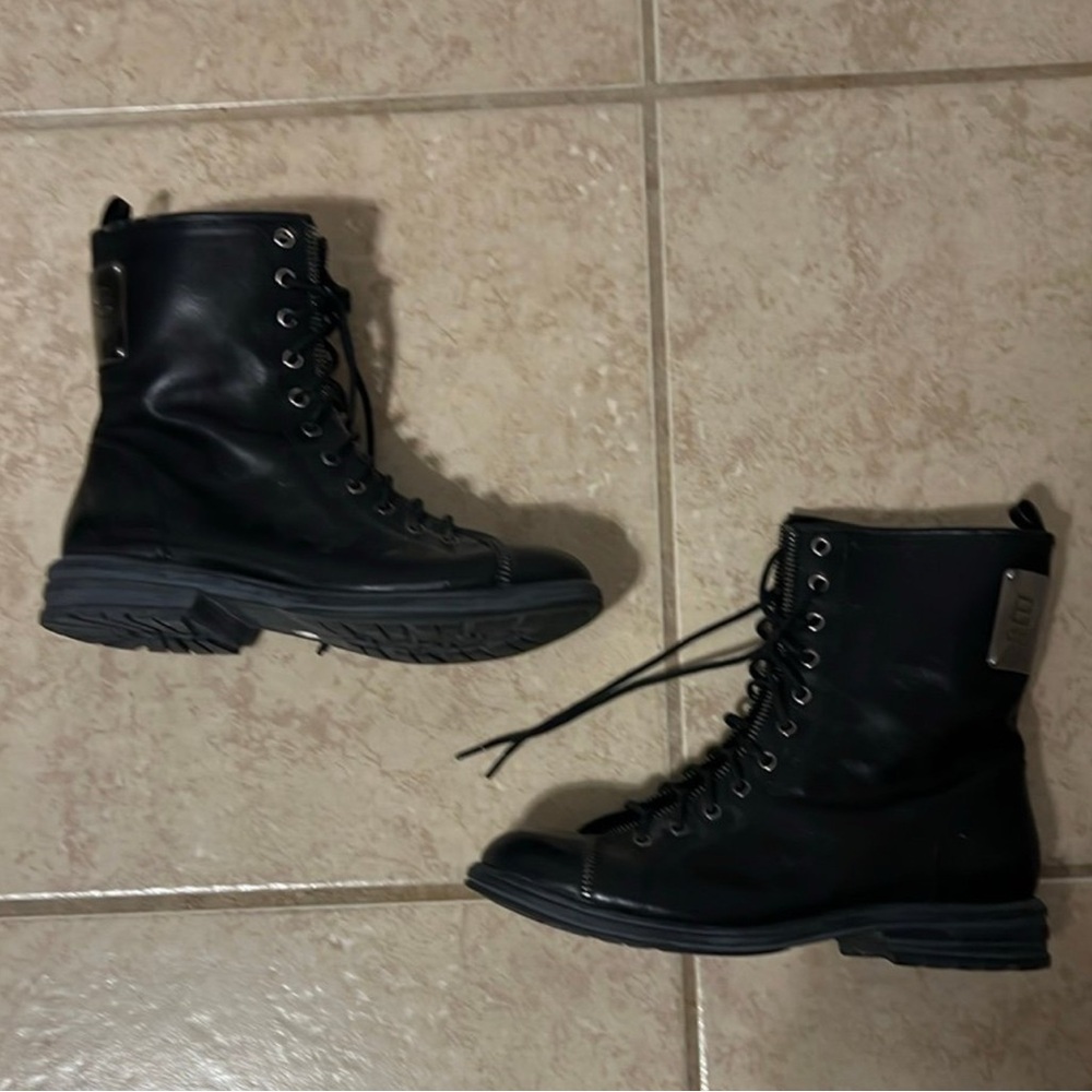 BCBG combat boots